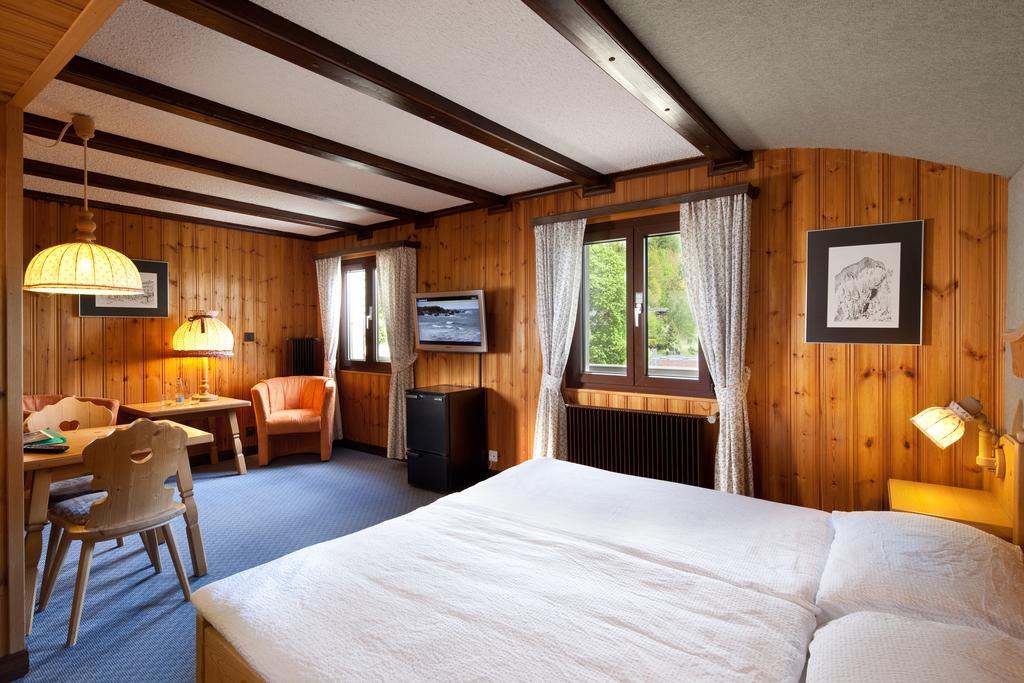 Hotel Aux Mille Etoiles Salvan Экстерьер фото